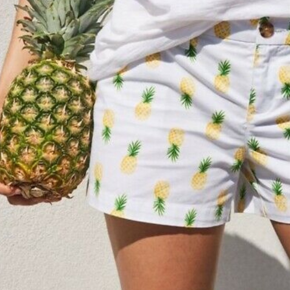 Old Navy🍍 pineapple shorts